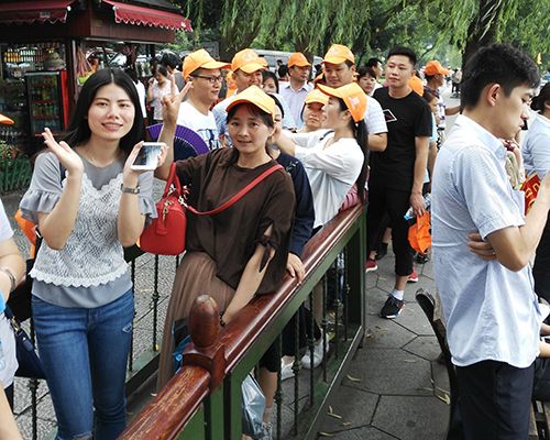 91视频一区二区三区股份组织党员及先进员工远赴杭州参观学习